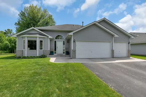 10802 53rd St NE, Albertville, MN 55301