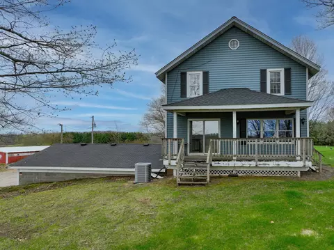 982 County Road D, Woodville, WI 54028