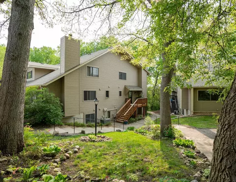 5459 E Brenner Pass, Fridley, MN 55432