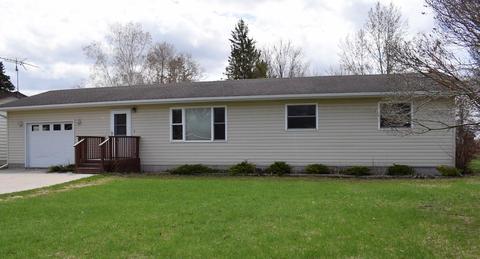 108 Circle Dr, Thief River Falls, MN 56701