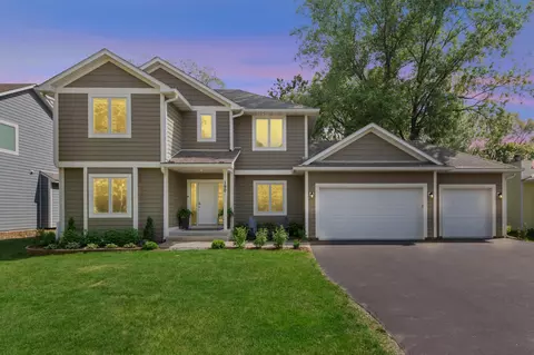 190 Yorkton Rdg, Little Canada, MN 55127