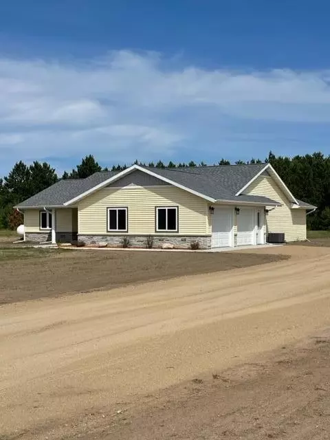7675 Emerald Pines Dr NW, Bemidji, MN 56601