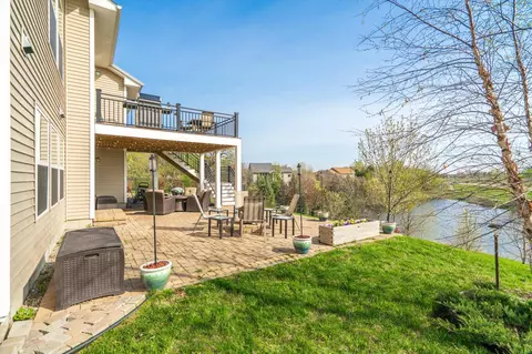 9242 Bridle Way, Victoria, MN 55386
