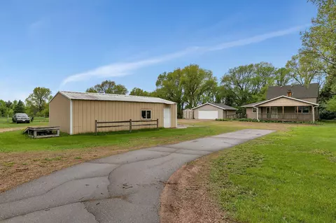 10085 River Rd SE, Clear Lake, MN 55319