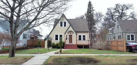 511 W Summit Ave, Fergus Falls, MN 56537