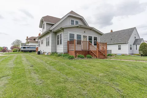 720 S Pine St, Caledonia, MN 55921