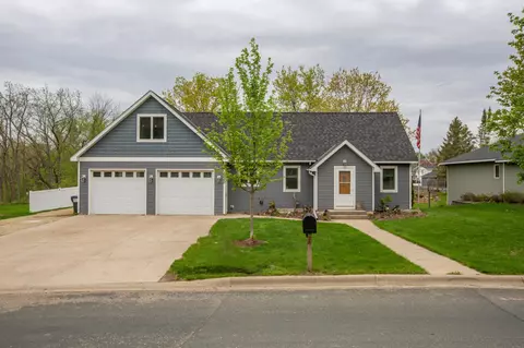 220 Middle St W, Cannon Falls, MN 55009