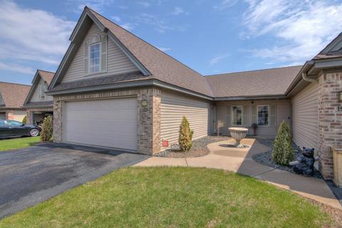 1912 Stone Crk, Hudson, WI 54016
