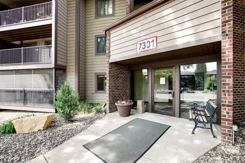 7301 W 101st St #312, Bloomington, MN 55438
