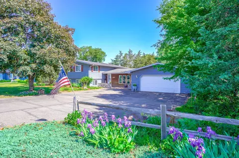 1096 Monroe St, Prescott, WI 54021