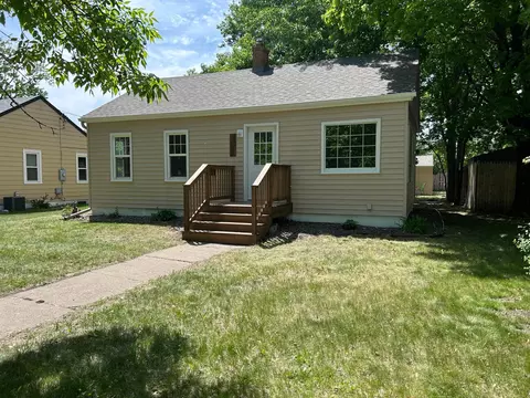 913 26th Ave N, Saint Cloud, MN 56303