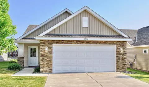 2734 Ridgeview Dr, Red Wing, MN 55066