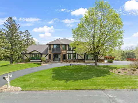 5451 Hilltop Ave N, Lake Elmo, MN 55042