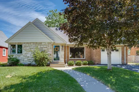 786 Sherwood Ave, Saint Paul, MN 55106