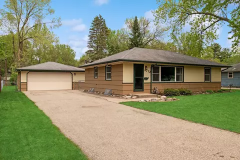 3712 Baillif Pl, Bloomington, MN 55431