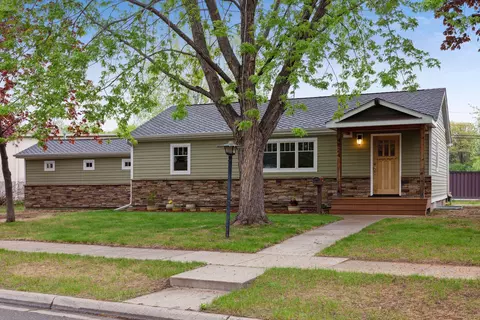 4824 Xenia Ave N, Crystal, MN 55429