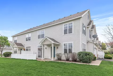 940 Princeton Ave, Shakopee, MN 55379