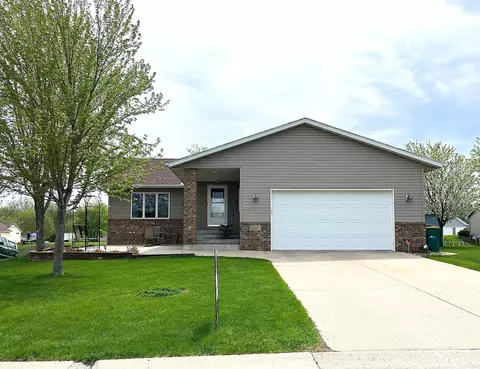 303 Fischer St NW, Montgomery, MN 56069