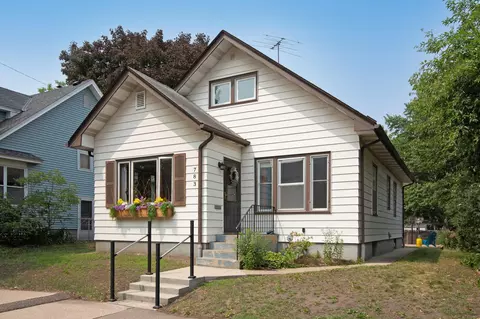 783 Albert St N, Saint Paul, MN 55104