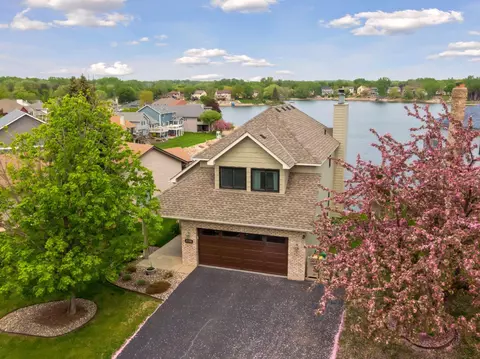 15950 Hyland Pointe Ct, Apple Valley, MN 55124