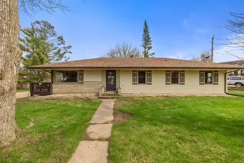 110 Court Ave N, Sandstone, MN 55072
