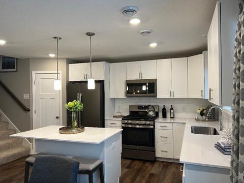 1126 Middlefield Rd, Medina, MN 55340