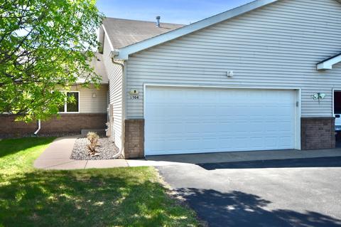 1904 27th St SE #B, Saint Cloud, MN 56304