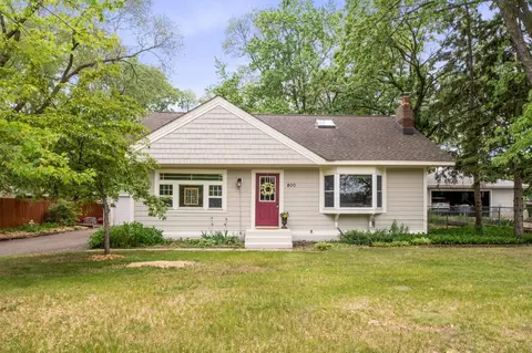 800 Maple St NE, Spring Lake Park, MN 55432