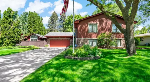 5224 W 96th St, Bloomington, MN 55437