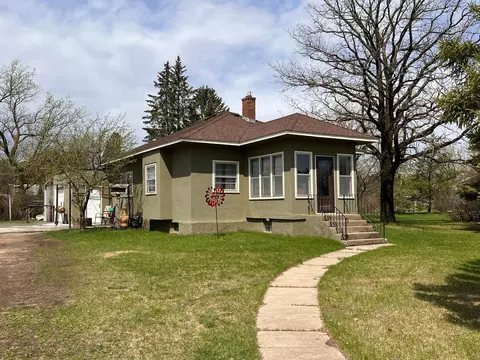 1409 4th St NE, Staples, MN 56479