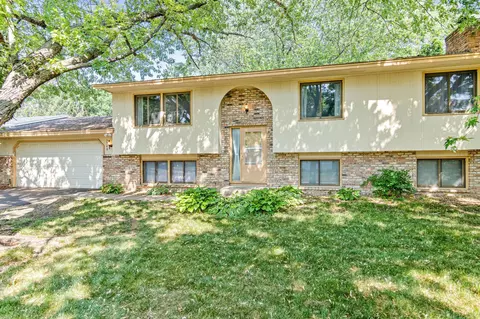 7740 Chowen Ave N, Brooklyn Park, MN 55443