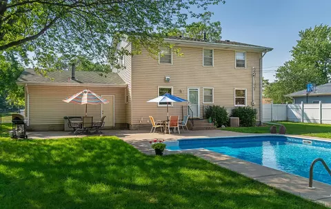 7632 Major Ave N, Brooklyn Park, MN 55443