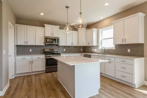 1612 Upper 143rd St E, Rosemount, MN 55068 photo 2