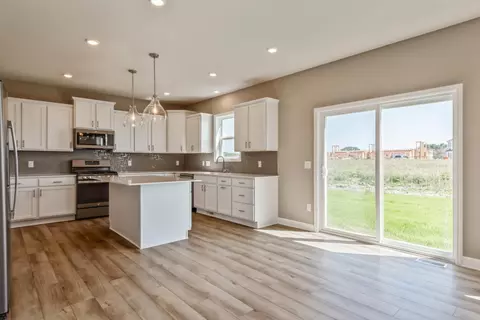 1612 Upper 143rd St E, Rosemount, MN 55068 photo 3
