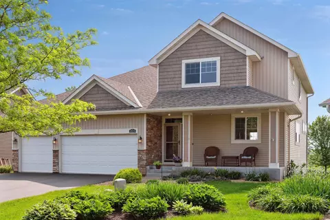 11529 Wagon Wheel Way, Woodbury, MN 55129