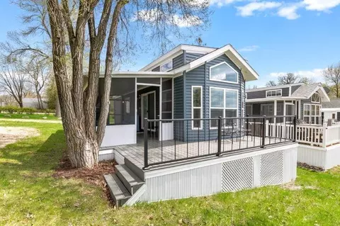 18091 Browns Lake Rd #9, Richmond, MN 56368