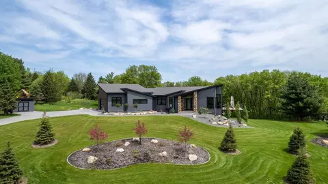 980 Historic Dr SW, Rochester, MN 55902