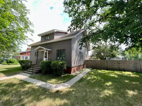 140 Prairie Ave S, Brooten, MN 56316