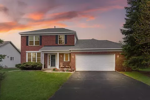 7970 Cobblestone Rd, Woodbury, MN 55125