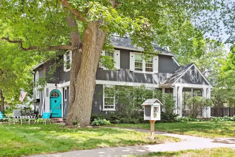 2211 Saint Clair Ave, Saint Paul, MN 55105