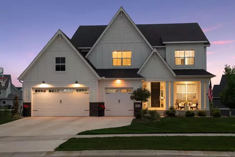 7568 Walnut Grove Ln N, Maple Grove, MN 55311