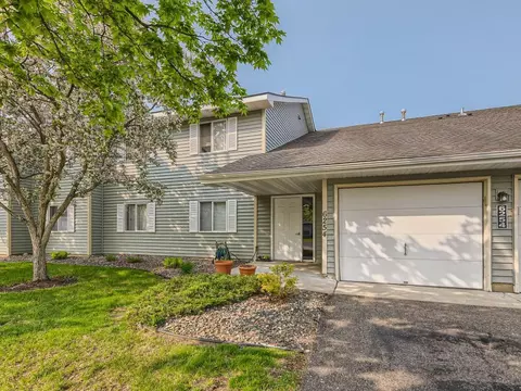 6254 Magda Dr #D, Maple Grove, MN 55369