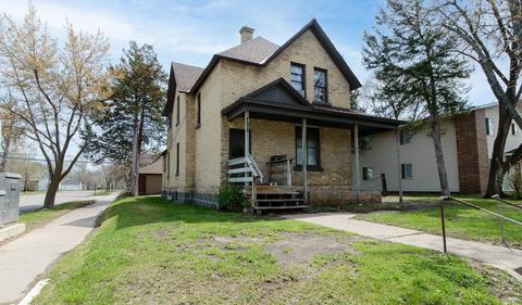 702 9th Ave S, Saint Cloud, MN 56301