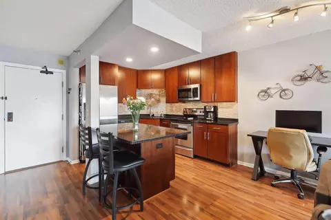 401 S 1st St #1406, Minneapolis, MN 55401