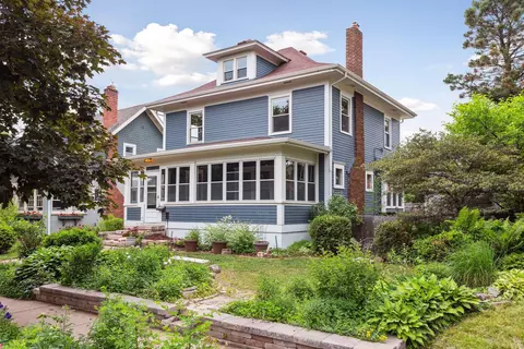 1671 Berkeley Ave, Saint Paul, MN 55105