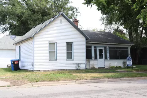 860 E Mark St, Winona, MN 55987