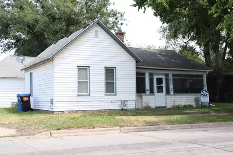 860 E Mark St, Winona, MN 55987