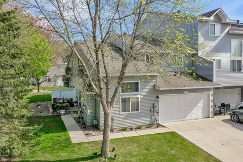 657 Kingfisher Ln #H, Woodbury, MN 55125
