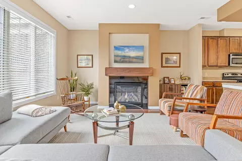 410 Valley Cmns, Hudson, WI 54016