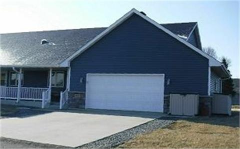 103 Traci Ln, Nicollet, MN 56074